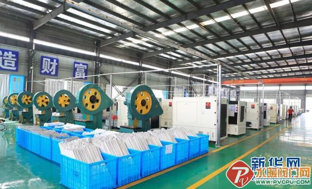 5bafa40f4bfbfbed6adc2e2a10576a31aec31f08.jpg