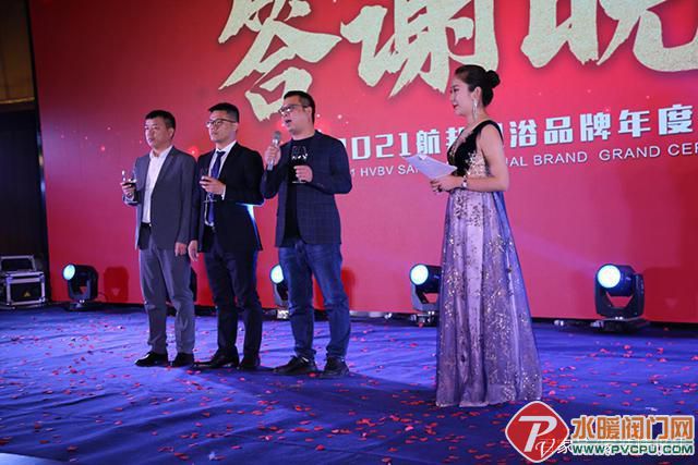 b812c8fcc3cec3fda1e86c98993cf53785942741.jpg